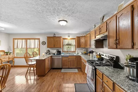 Kitchen - 40885 Mount Hope Rd, Flushing, OH 43977 photo 2 of 5