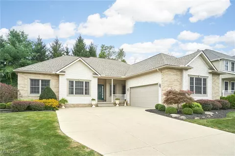 2622 Twin Creeks Dr, Copley, OH 44321