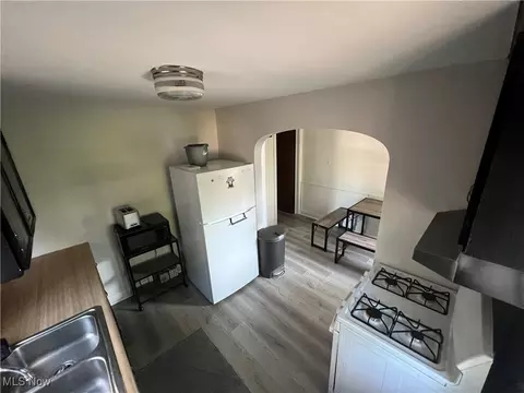 210-212 High St, Elyria, OH 44035 photo 10