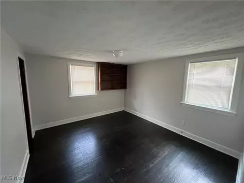 210-212 High St, Elyria, OH 44035 photo 2