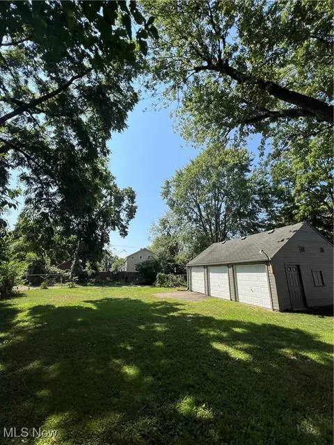 210-212 High St, Elyria, OH 44035 photo 11