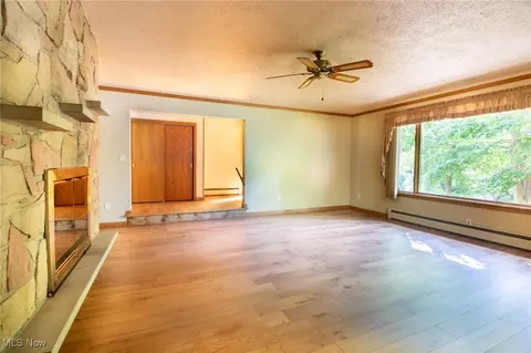 1341 Valley Dr, Akron, OH 44312 photo 11