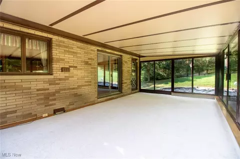 1341 Valley Dr, Akron, OH 44312 photo 22