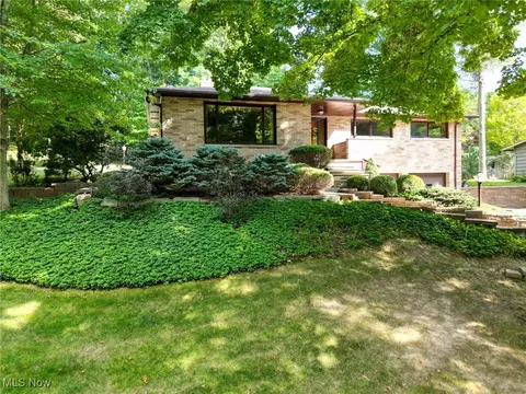 1341 Valley Dr, Akron, OH 44312 photo 31