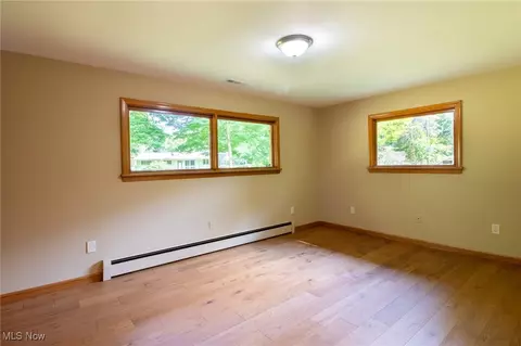 1341 Valley Dr, Akron, OH 44312 photo 17