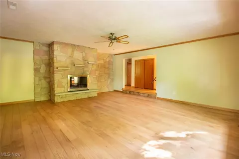 1341 Valley Dr, Akron, OH 44312 photo 10