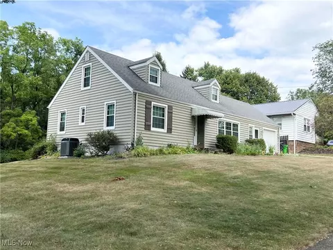 1822 Wicliff Ave NE, Massillon, OH 44646