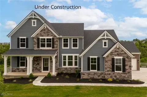 870 White Willow Ln, Brunswick, OH 44212