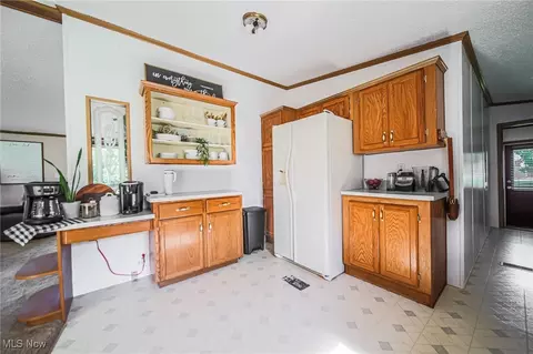8710 Township Road 657, Dundee, OH 44624 photo 13