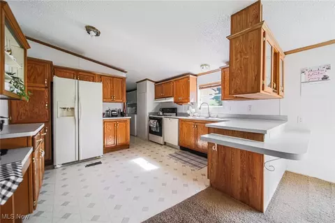 8710 Township Road 657, Dundee, OH 44624 photo 11