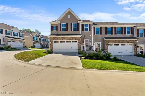 7347 Hillshire Dr, Concord, OH 44077
