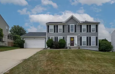 5123 Katrina Ct NW, Canton, OH 44709