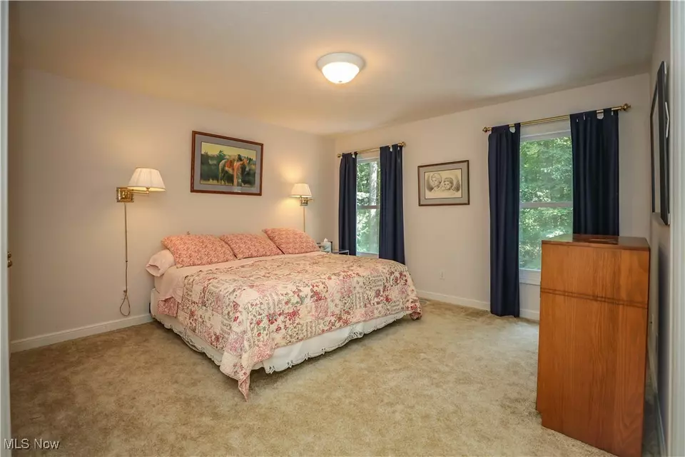 Bedroom - 831 Meadowbrook Dr, Aurora, OH 44202 photo 2 of 5