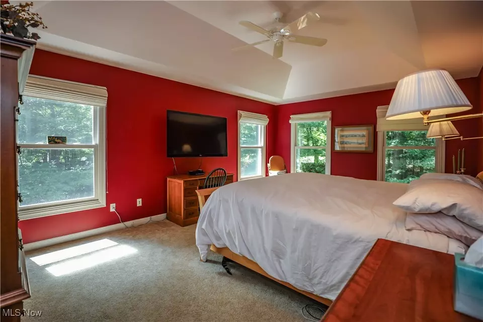 Bedroom - 831 Meadowbrook Dr, Aurora, OH 44202 photo 4 of 5