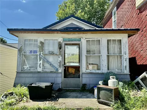 805 Rigby St, East Liverpool, OH 43920