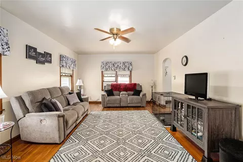 907 W 50th St, Ashtabula, OH 44004 photo 12