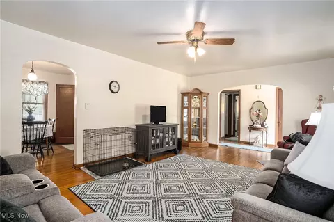 907 W 50th St, Ashtabula, OH 44004 photo 13