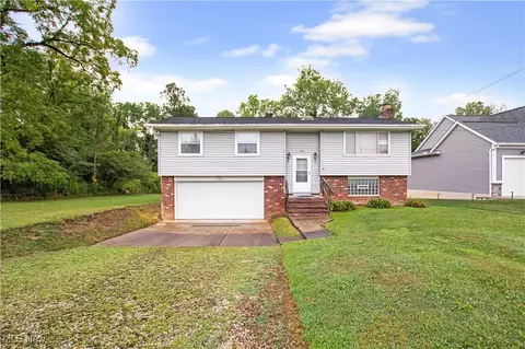 3324 Sleepy Hollow Rd, Brunswick, OH 44212