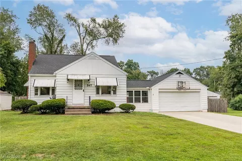 547 Kruger Ave, New Franklin, OH 44319