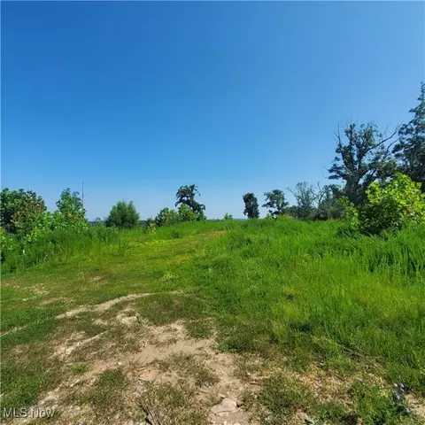 Schoolhouse Rd, Leon, WV 25123 photo 3