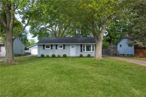 964 N Pasadena Ave, Elyria, OH 44035