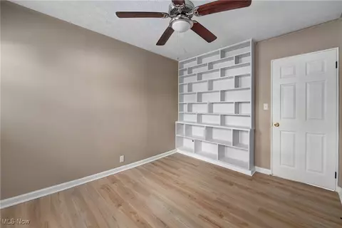 Bedroom - 964 N Pasadena Ave, Elyria, OH 44035 photo 2 of 6