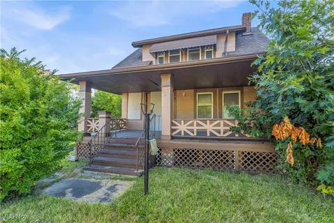 3377 E 118th St, Cleveland, OH 44120