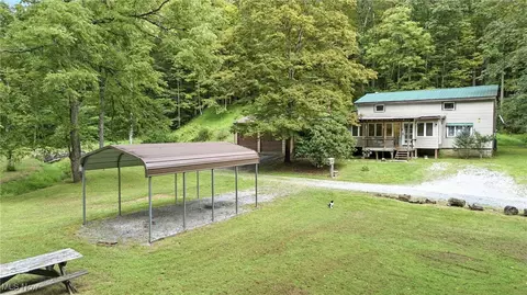1024 Chipps Run Rd, West Union, WV 26456