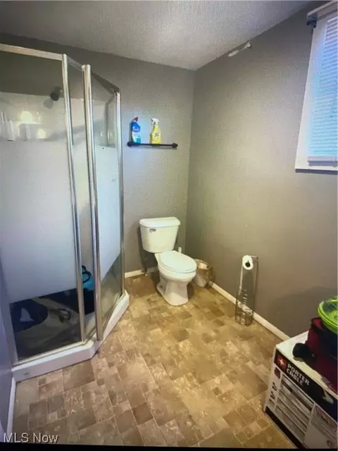 339 E Main St, Shawnee, OH 43782 photo 6