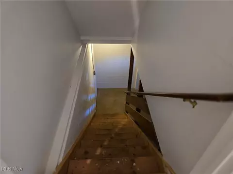 Entry Way - 195 Prairie Dr, Akron, OH 44312 photo 1 of 1