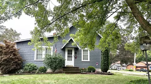 99 Adams St, Berea, OH 44017