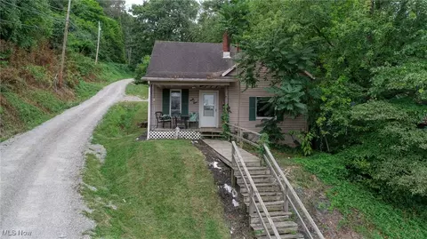 750 S 9th St, Cambridge, OH 43725