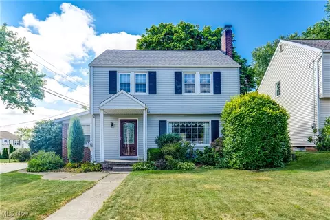 502 38th St NW, Canton, OH 44709