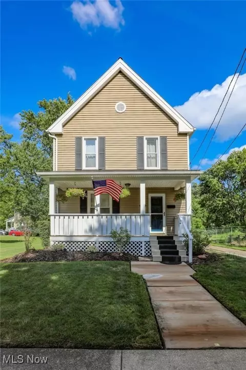 247 King St, Ravenna, OH 44266