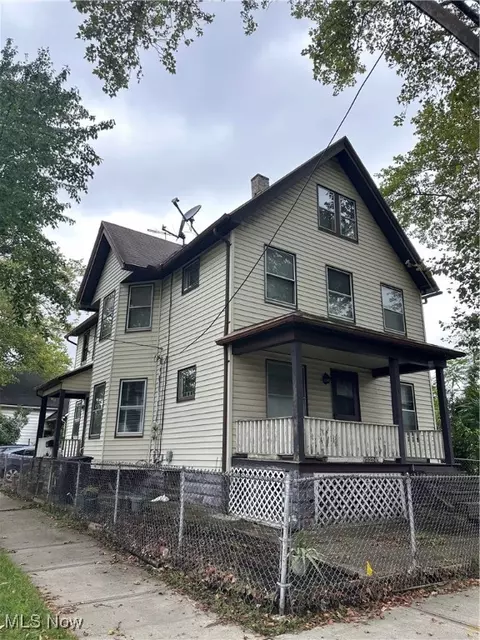 3224 W 43rd St, Cleveland, OH 44109