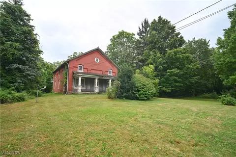 11587 South Ave, North Lima, OH 44452