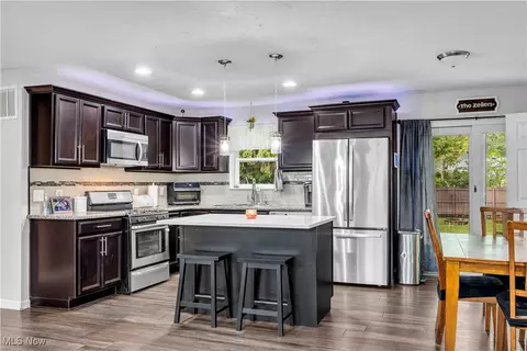 Kitchen - 42976 Haven Dr, Elyria, OH 44035 photo 1 of 4