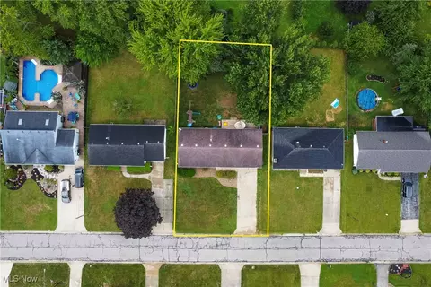 View/Area - 42976 Haven Dr, Elyria, OH 44035 photo 1 of 3