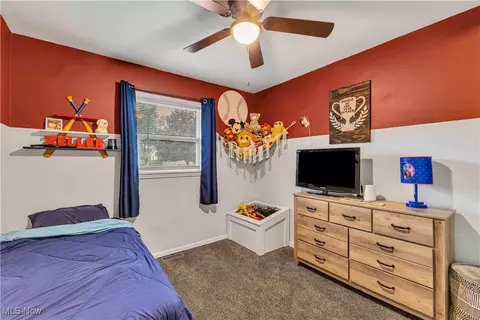 Bedroom - 42976 Haven Dr, Elyria, OH 44035 photo 5 of 5