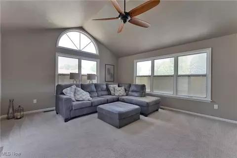 1272 Valley View Dr, Boardman, OH 44512 photo 16