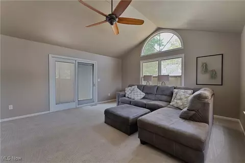 1272 Valley View Dr, Boardman, OH 44512 photo 18