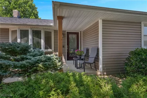 1272 Valley View Dr, Boardman, OH 44512 photo 3