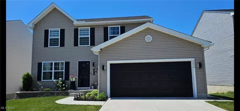 3472 Magnolia Dr, Lorain, OH 44053
