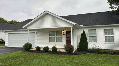 380 Nantucket Dr, Geneva, OH 44041