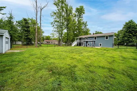Exterior - 2117 Pleasantview Ave, Ashtabula, OH 44004 photo 7 of 11