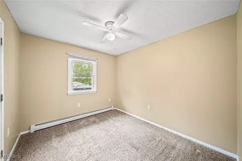 Bedroom - 2117 Pleasantview Ave, Ashtabula, OH 44004 photo 1 of 11