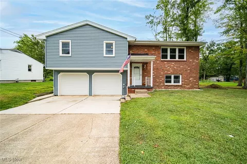 2117 Pleasantview Ave, Ashtabula, OH 44004