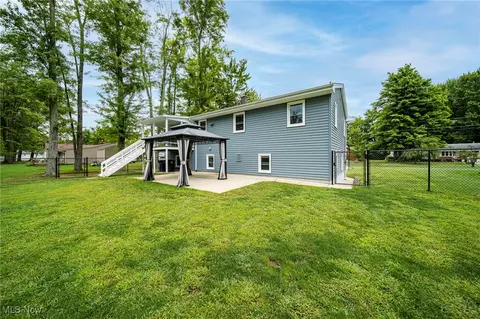 Exterior - 2117 Pleasantview Ave, Ashtabula, OH 44004 photo 5 of 11