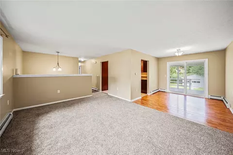 Living - 2117 Pleasantview Ave, Ashtabula, OH 44004 photo 2 of 3