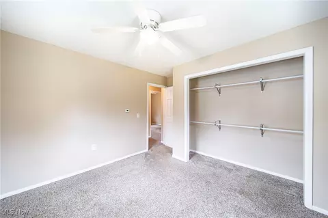 Bedroom - 2117 Pleasantview Ave, Ashtabula, OH 44004 photo 8 of 11